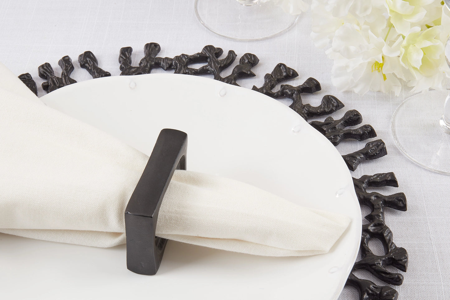 Black Frame Napkin Ring Set