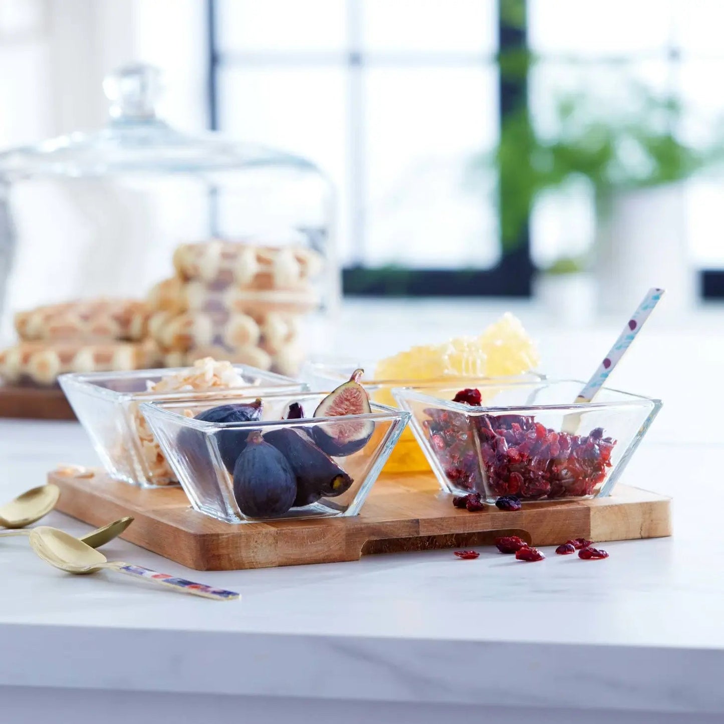 Acaciawood Serving Board Set with Bowls